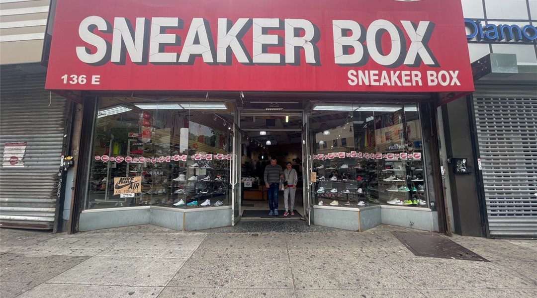 Sneaker stores bronx ny on sale